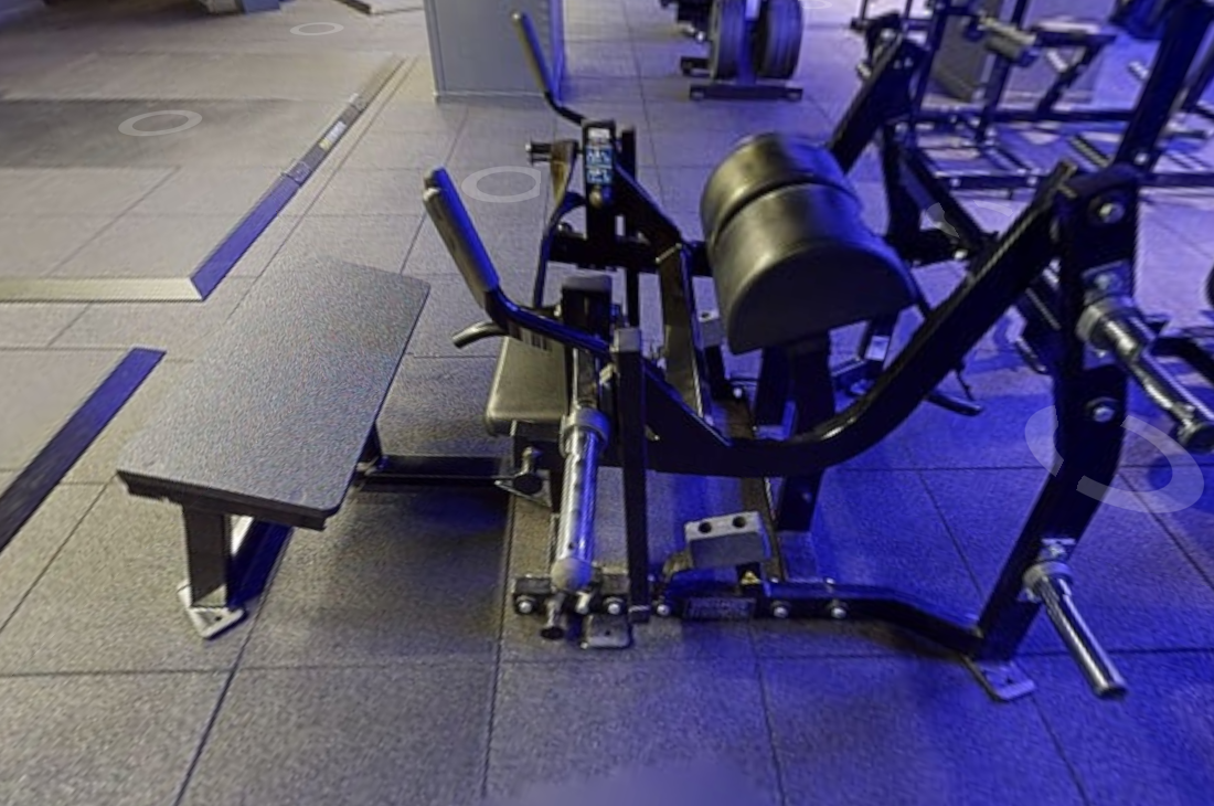 Plate Loaded Glute Drive Hammer Strength dans la visite réelle du club