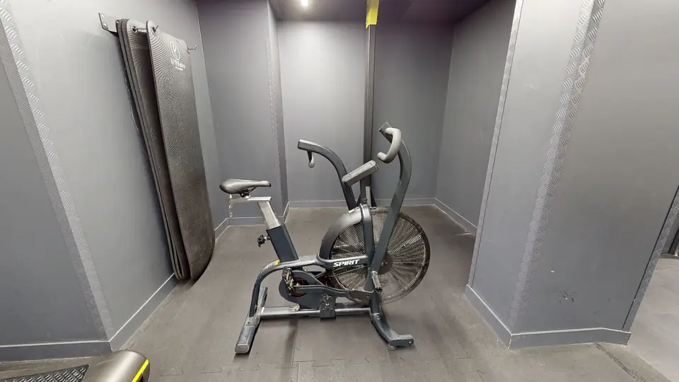 Echo Bike, machine disponible au Fitness Park Amiens Centre-Ville