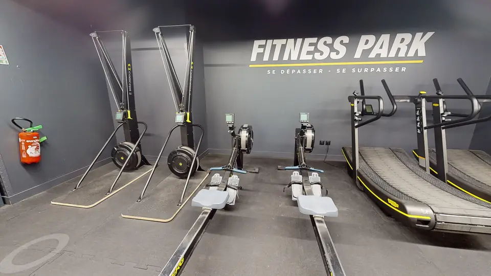 Rameurs, machine disponible au Fitness Park Amiens Centre-Ville